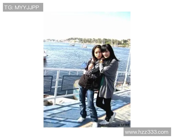 足球明星为何频频与模特牵手揭秘背后的爱情与事业关系