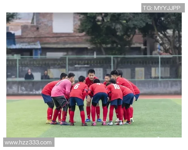 重庆足球队与北京足球队耐力较量赛后分析与反思